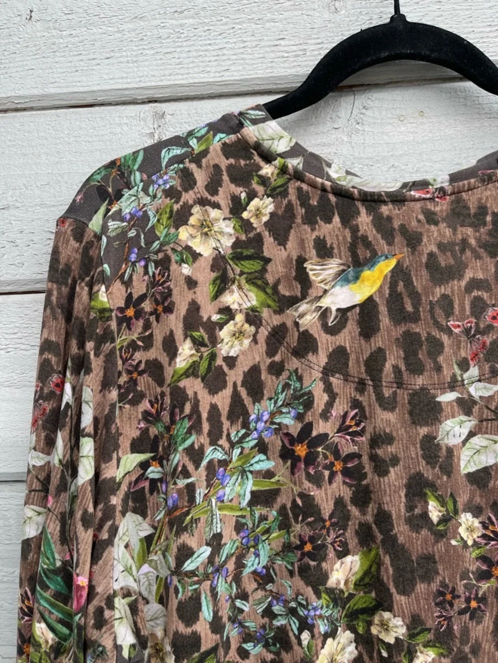 Johnny Was Ash Bird Floral Print Top Size L - Picture 13 of 16